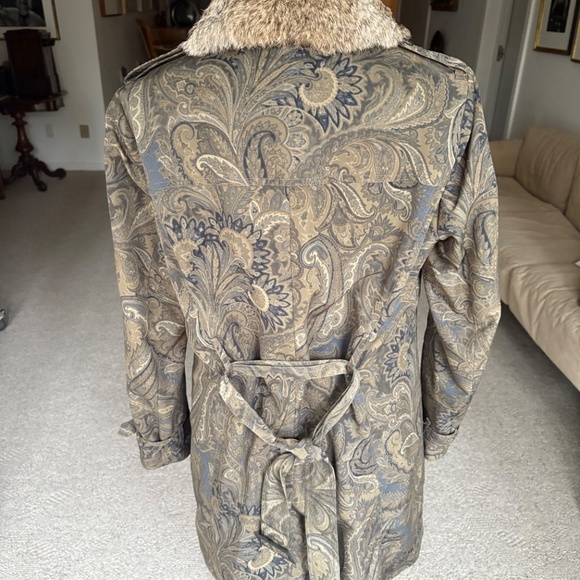 Vintage ETRO Paisley Coat w/ Fur Collar - Picture 2 of 3
